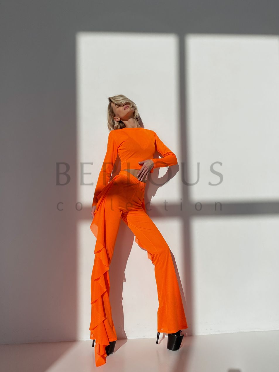 SAT TOP AND STRIGHT PANTS, collection MESH, Grid Orange, XS